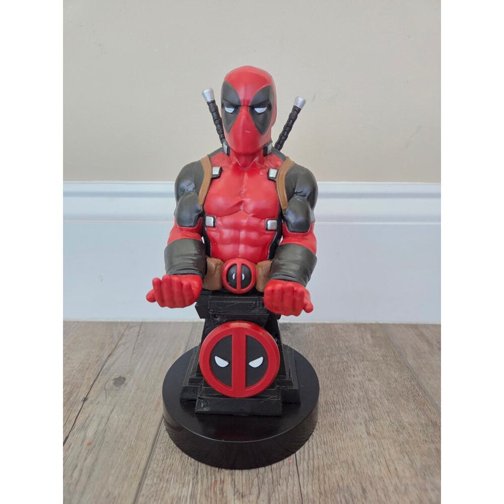 Marvel Deadpool Cable Guy Controller & Phone Holder Stand - Exquisite Gaming